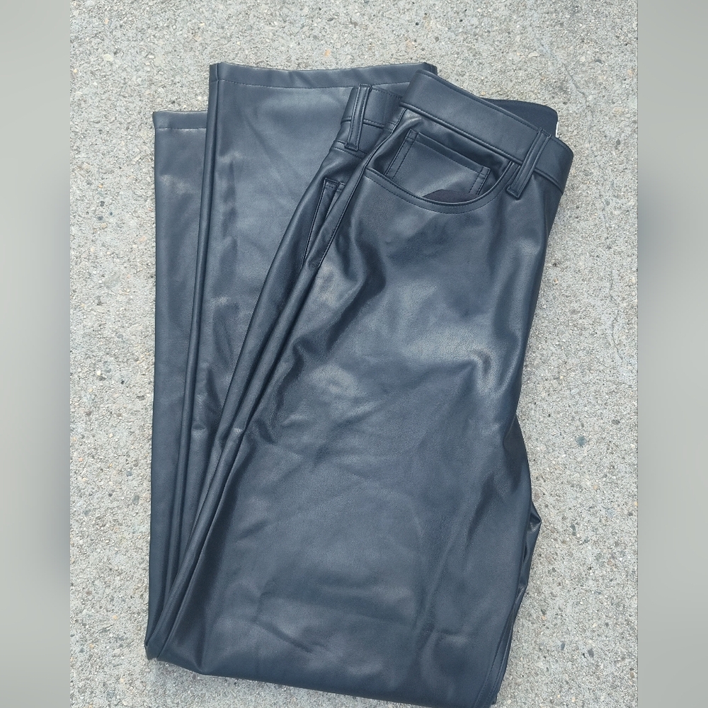 Abercrombie Faux Black Mens  leather Pants Size 29